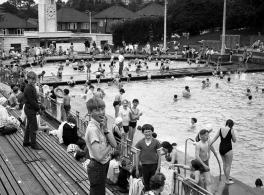 Black and white photo of Broomhill Pool
