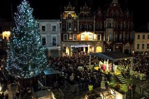 Christmas lights switch on in 2022