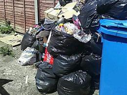 Photograph of rubbish 