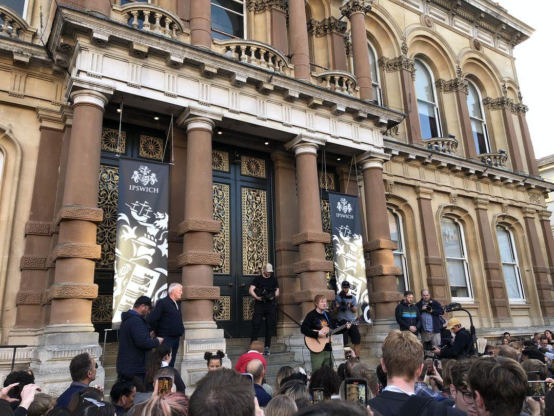 Ed Sheeran performing as a busker in Ipswich.