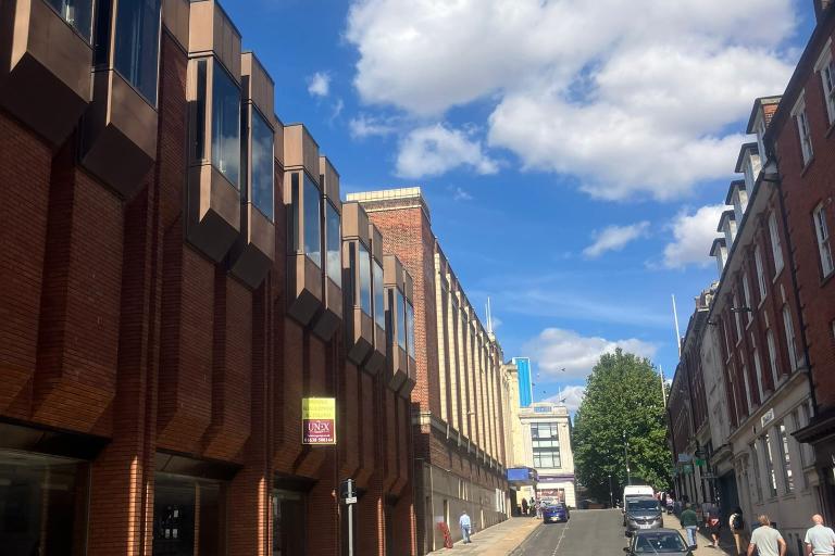 Lloyds Avenue 
