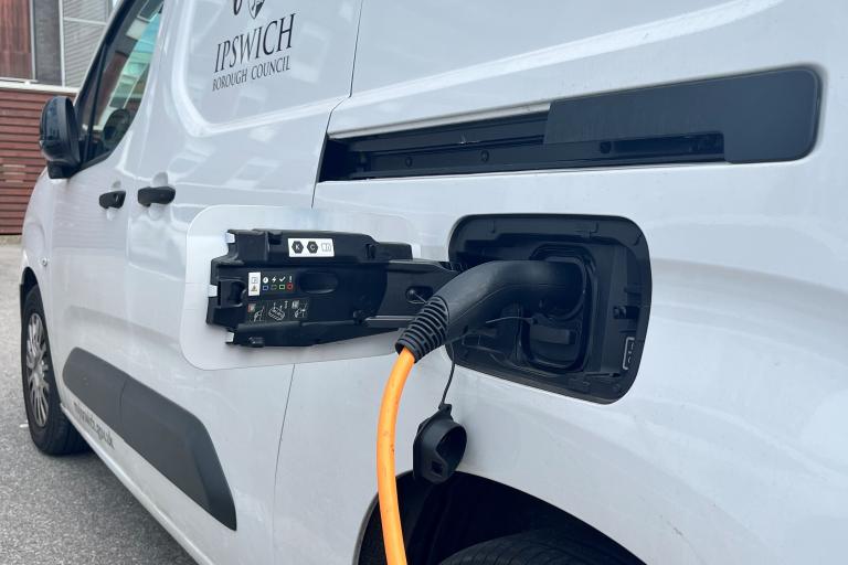 Electric vehicle