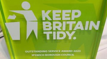 Photo of the Keep Britain Tidy outstanding service award 2025